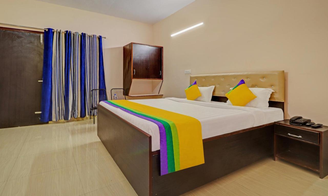 Itsy By Treebo - Divine Inn Chandīgarh Buitenkant foto